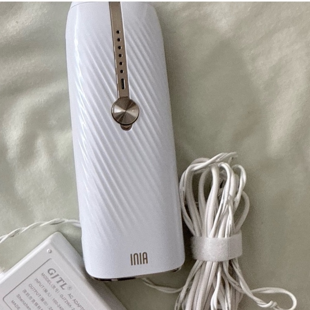 Haute White and Gold Hair Removal Device - Picture 8 of 8